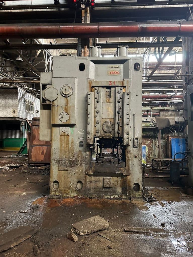 Presse à genouillère Barnaul KB8342 B - 1600 tonne