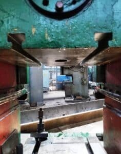 Presse à genouillère Barnaul KB8336 - 400 tonne (Photo 1)