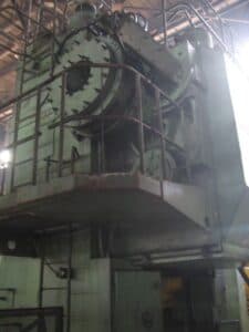 Presse à genouillère TMP Voronezh KB8044 - 2500 tonne (Photo 2)
