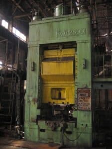 Presse à genouillère TMP Voronezh KB8044 - 2500 tonne ID: S85117