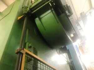 Presse d'ébavurage Ravne KES 250 - 250 tonne (Photo 7)