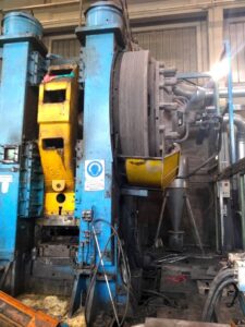 Presse de forgeage à chaud TMP Voronezh KB8042 - 1600 tonne (Photo 8)
