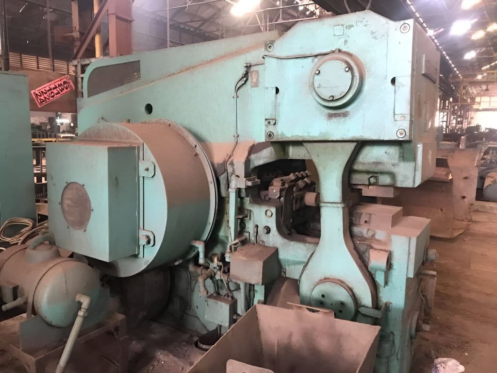 Machine à refouler de forgeage Eumuco SM 200 - 200 tonne