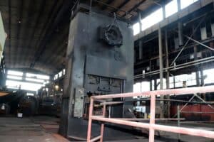 Presse d'ébavurage Smeral LDO 500 - 500 tonne ID: 76060