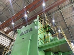 Presse de forgeage à froid Aida PK-200 - 2000 tonne (Photo 1)
