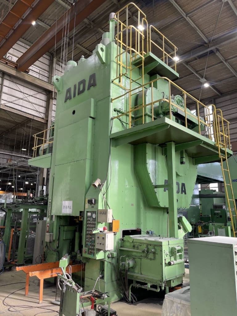 Presse de forgeage à froid Aida PK-200 - 2000 tonne