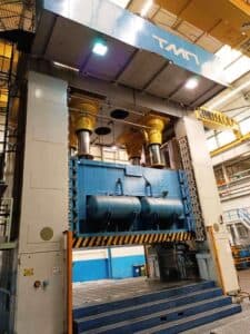 Presse d'estampage TMP Voronezh KB4043 - 2000 tonne (Photo 4)