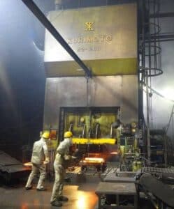Presse d'ébavurage Kurimoto S2-1200 - 1200 tonne ID: S82689
