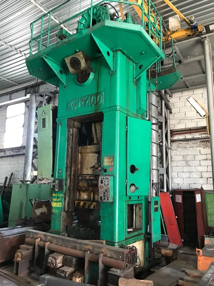 Presse d'ébavurage TMP Voronezh KB2536 - 400 tonne
