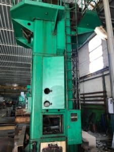 Presse d'ébavurage TMP Voronezh KB2536 - 400 tonne (Photo 2)
