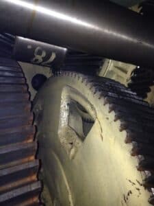 Presse d'ébavurage TMP Voronezh KB2536 - 400 tonne (Photo 8)