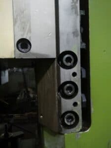 Presse d'ébavurage Smeral LDO 500 A - 500 tonne (Photo 1)