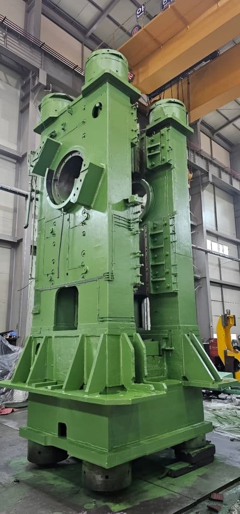 Presse de forgeage à chaud TMP Voronezh KB8542 - 1600 tonne