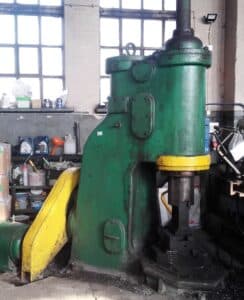 Marteau de forgeage en matrice ouverte FUK MS-200 - 200 kg ID: 75731