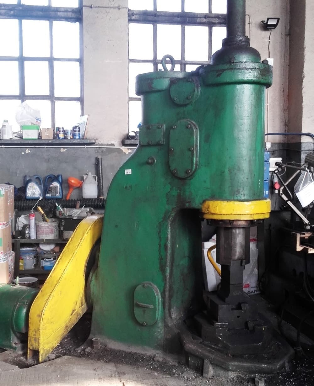Marteau de forgeage en matrice ouverte FUK MS-200 - 200 kg