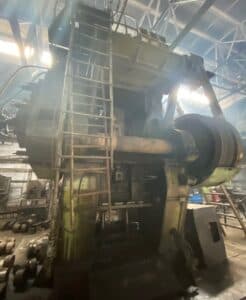 Presse de forgeage à chaud TMP Voronezh K8544 - 2500 tonne (Photo 1)