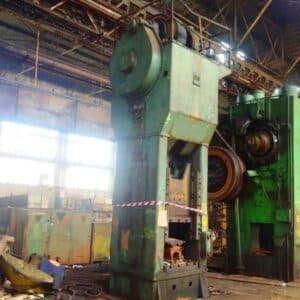 Presse d'ébavurage Erfurt PKZ 400/1000 - 400 tonne (Photo 2)