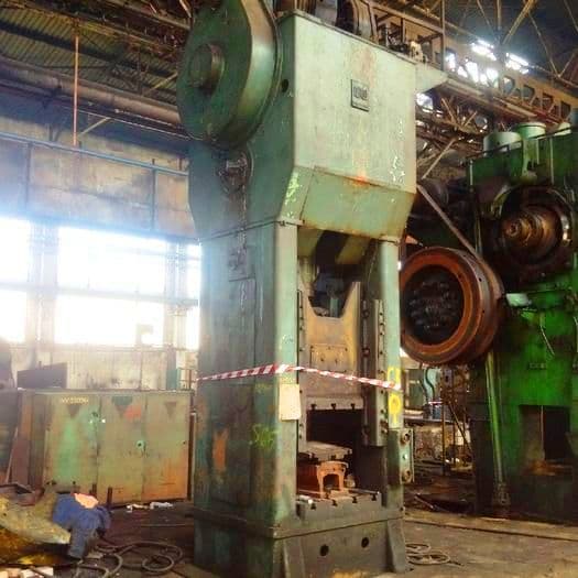 Presse d'ébavurage Erfurt PKZ 400/1000 - 400 tonne