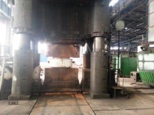 Presse de forgeage en matrice ouverte Dnepropress PA1345 - 3200 tonne (Photo 11)