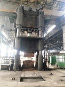 Presse de forgeage en matrice ouverte Dnepropress PA1345 - 3200 tonne (Photo 10)