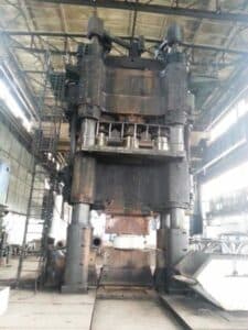 Presse de forgeage en matrice ouverte Dnepropress PA1345 - 3200 tonne (Photo 12)