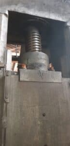Presse à vis Stanko F1738 - 630 tonne (Photo 4)