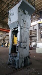 Presse d'ébavurage Erfurt PKZ 250/800 - 250 tonne (Photo 1)
