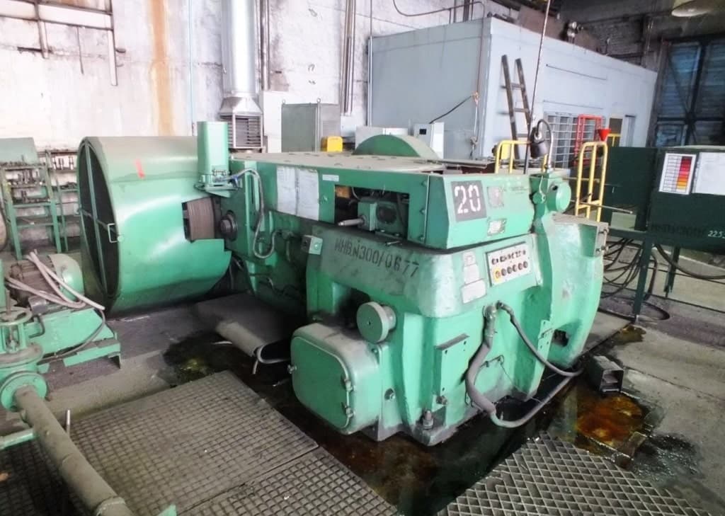 Machine à refouler de forgeage Ryazan V1134 - 250 tonne