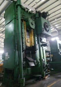 Presse de forgeage à froid Barnaul KB0040 - 1000 tonne (Photo 1)
