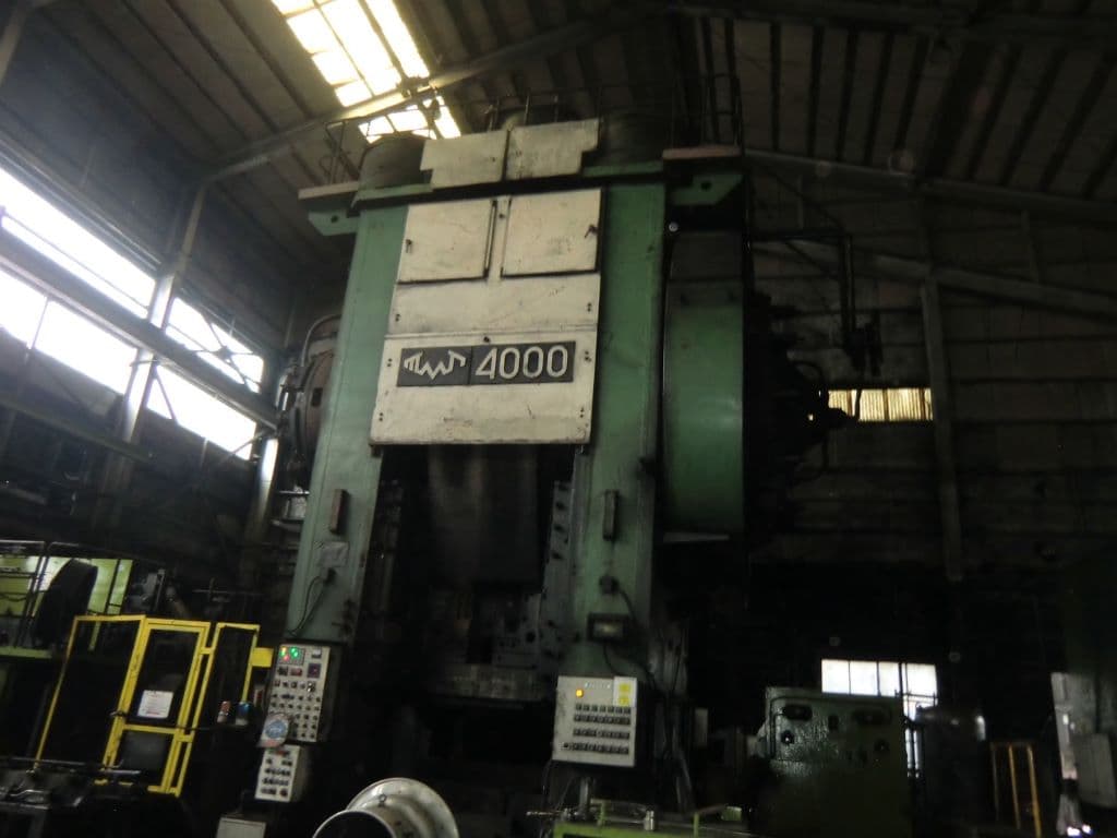 Presse de forgeage à chaud TMP Voronezh KB8546 - 4000 tonne