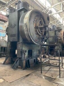 Presse de forgeage à chaud TMP Voronezh K04.038.842 - 1600 tonne (Photo 1)
