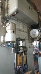 Presse à vis Schuler PF 140/450 - 130 tonne (Photo 3)