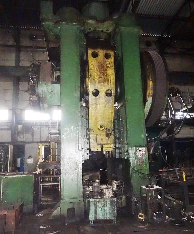 Presse de forgeage à chaud TMP Voronezh KB8544 - 2500 tonne