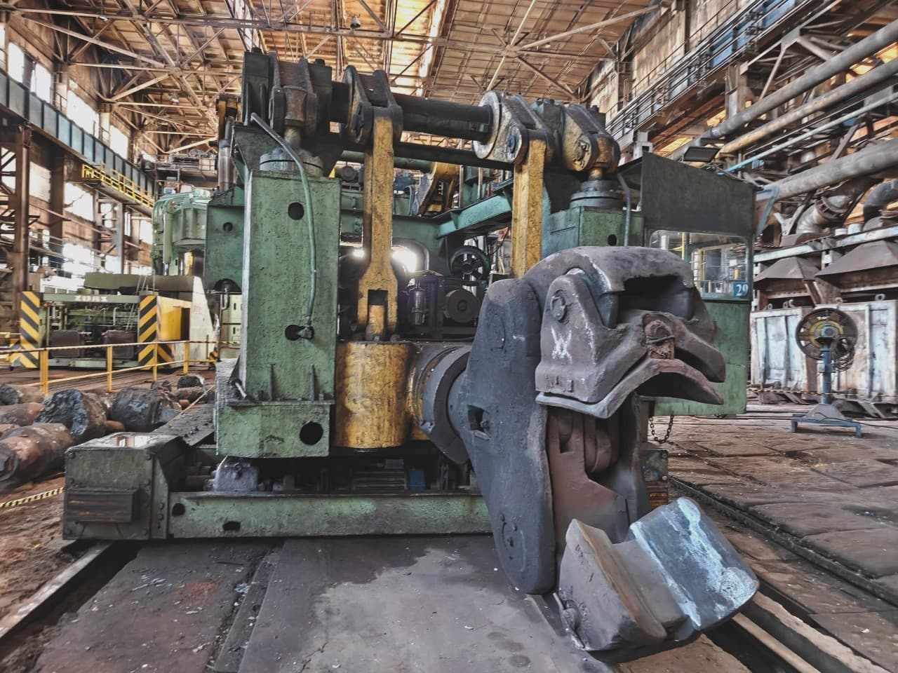 Manipulateur de forgeage Ryazan MK10 - 10 tonne